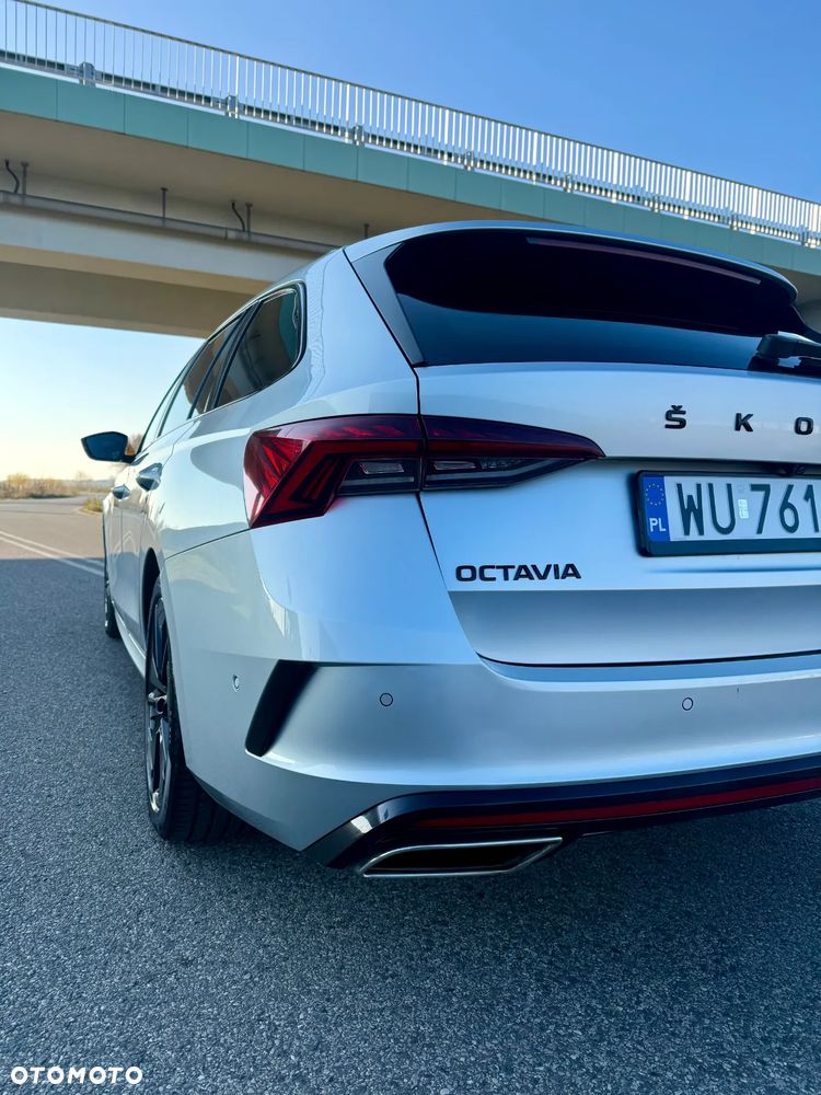 Skoda Octavia Combi 2.0 TDI DSG 4x4 RS Plus - 9