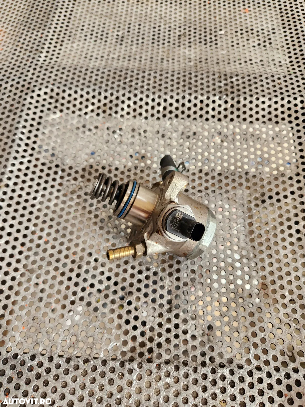 Pompa Inalta Presiune Audi A6 S6 RS6 A7 S7 RS7 A8 S8 RS8 Bentley 4.0 TFSI Cod T - Dezmembrari Arad - 5