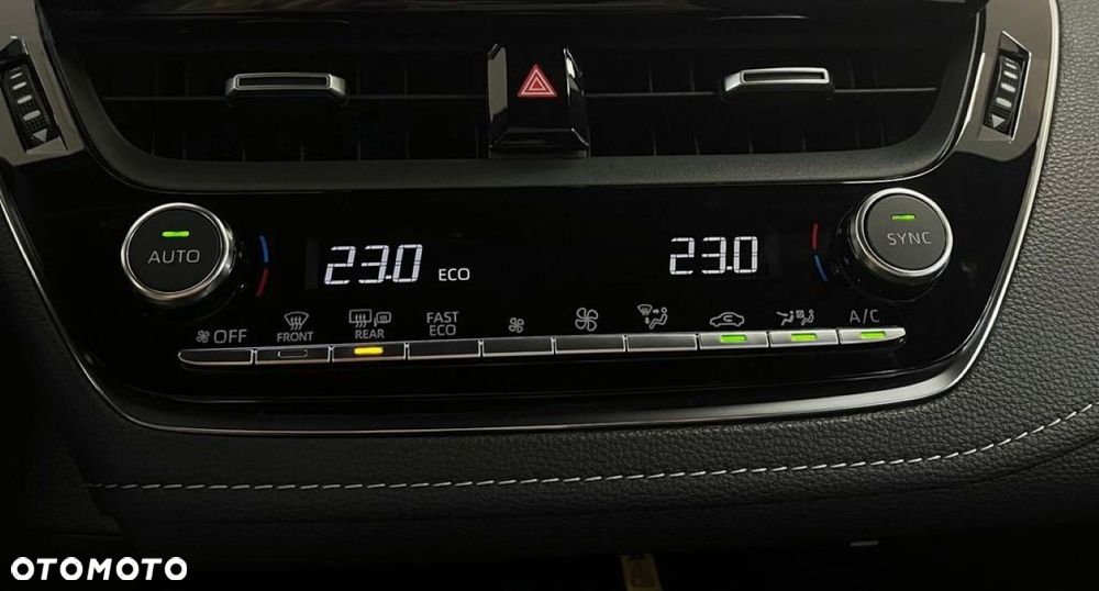 Toyota Corolla 1.8 Hybrid Comfort - 11