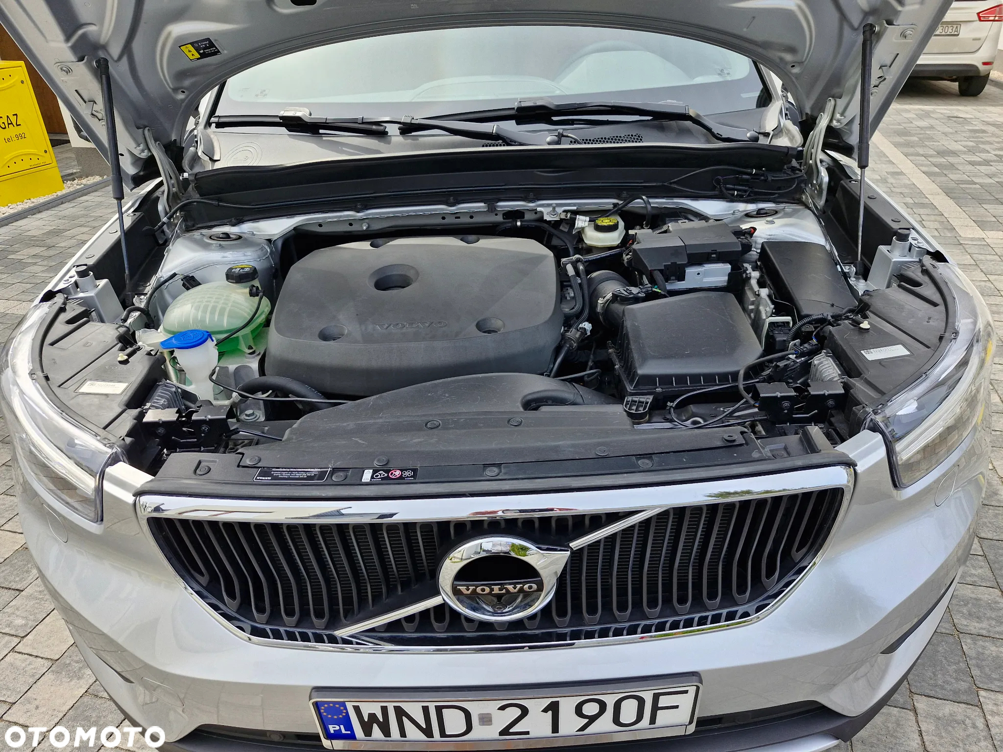 Volvo XC 40 T5 AWD Momentum Pro - 12