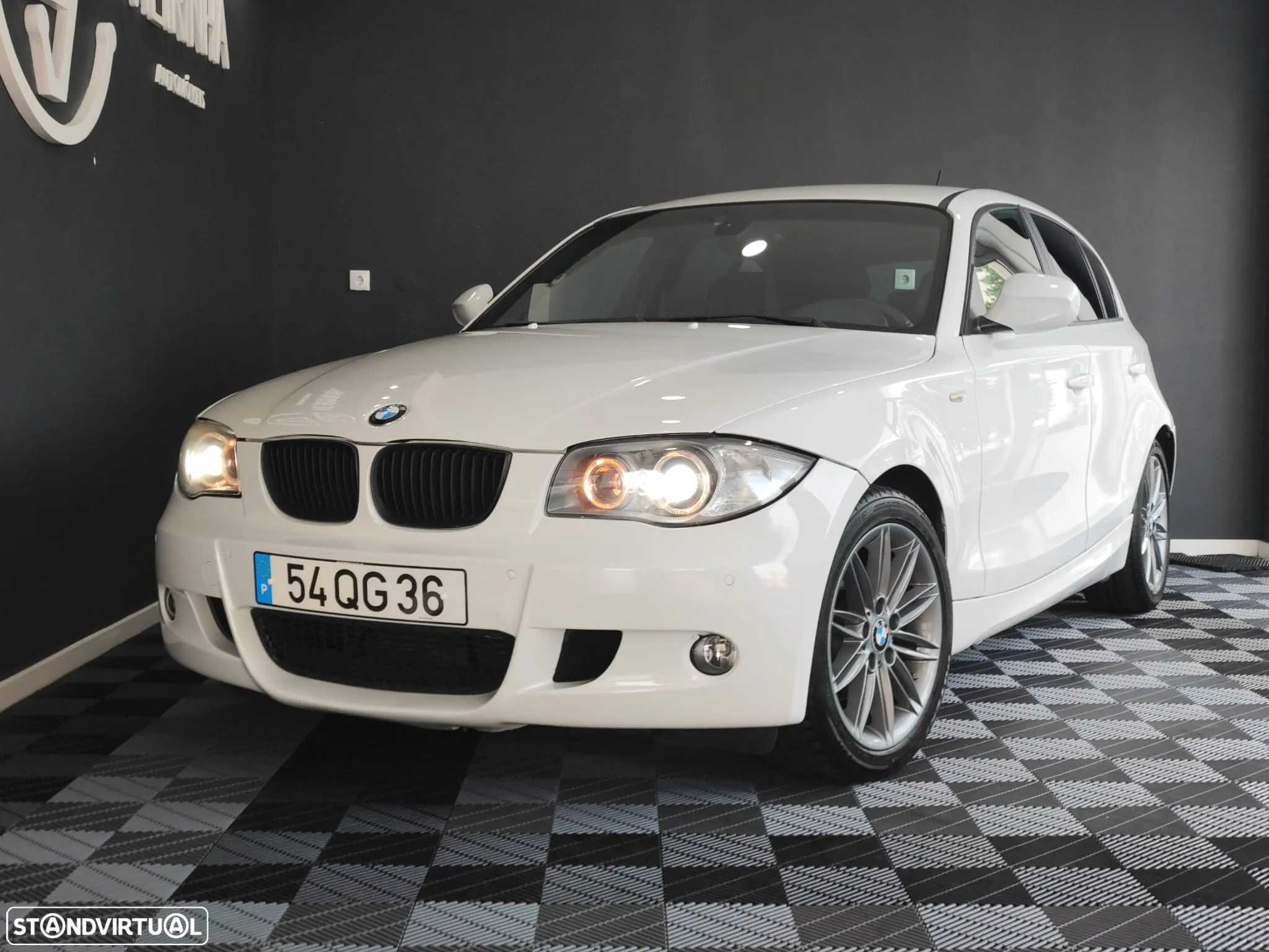 BMW 118 d Pack M - 2