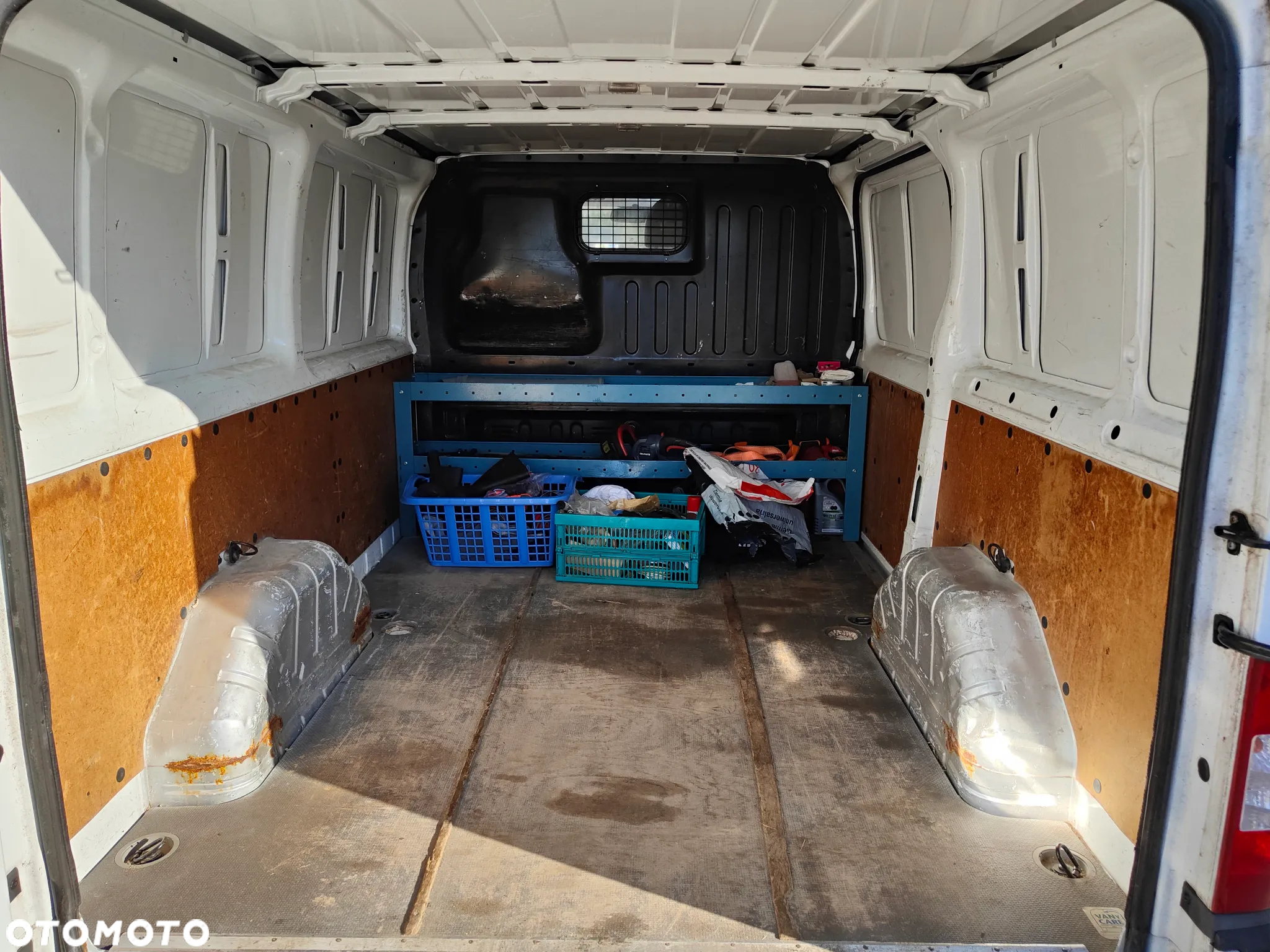 Ford Transit - 13