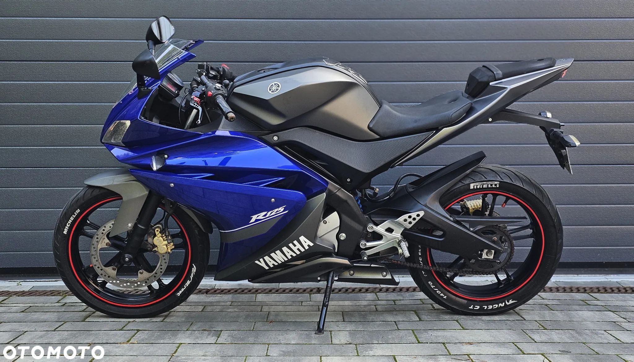 Yamaha YZF - 1