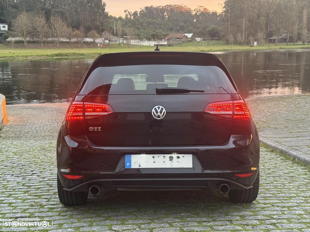 VW Golf 2.0 TSi GTi DSG - 4