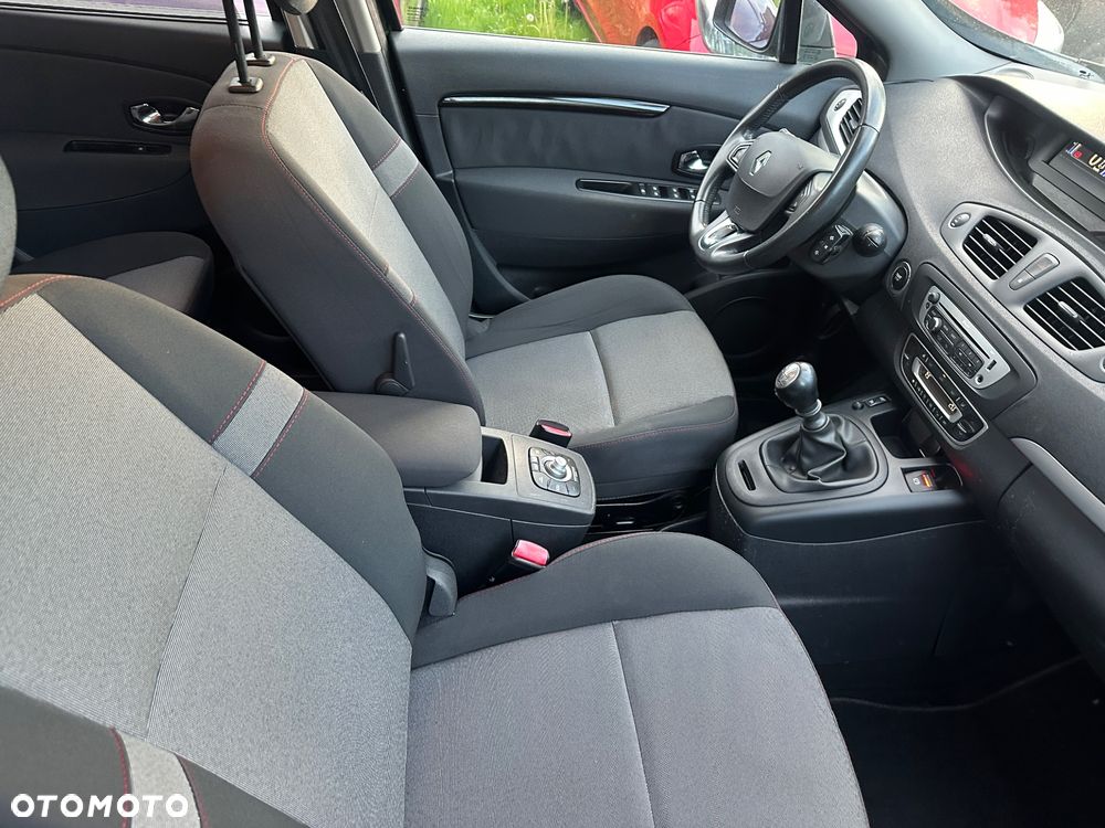 Renault Scenic 1.6 16V 110 Paris - 16