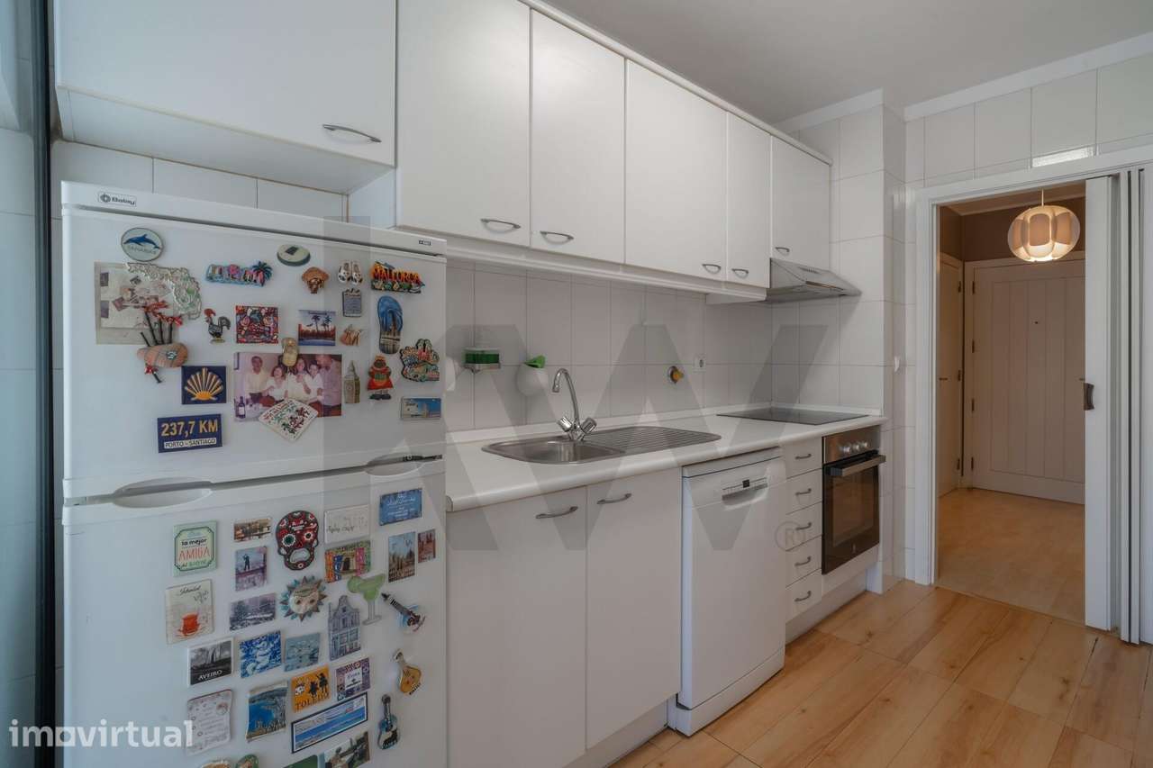 **Apartamento T1+1 com garagem na Senhora da Hora, Matosinhos** - Grande imagem: 4/28
