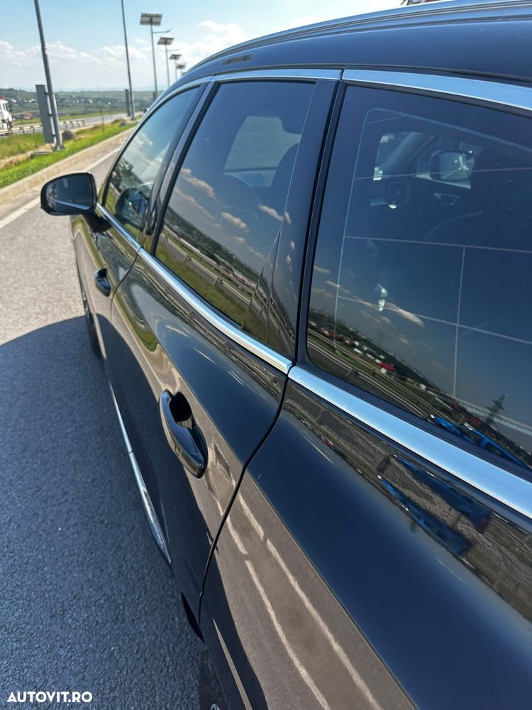 Volvo XC 60 B4 MHEV AWD Inscription - 5