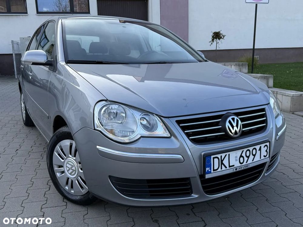 Volkswagen Polo 1.4 16V Comfortline - 1