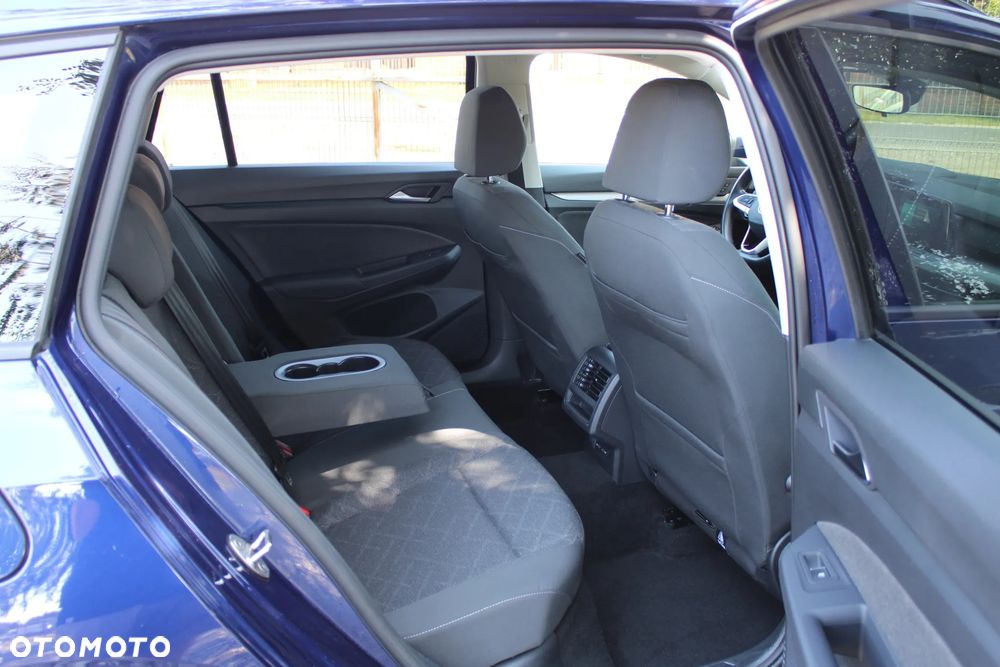 Volkswagen Golf 1.5 eTSI mHEV Style DSG - 20