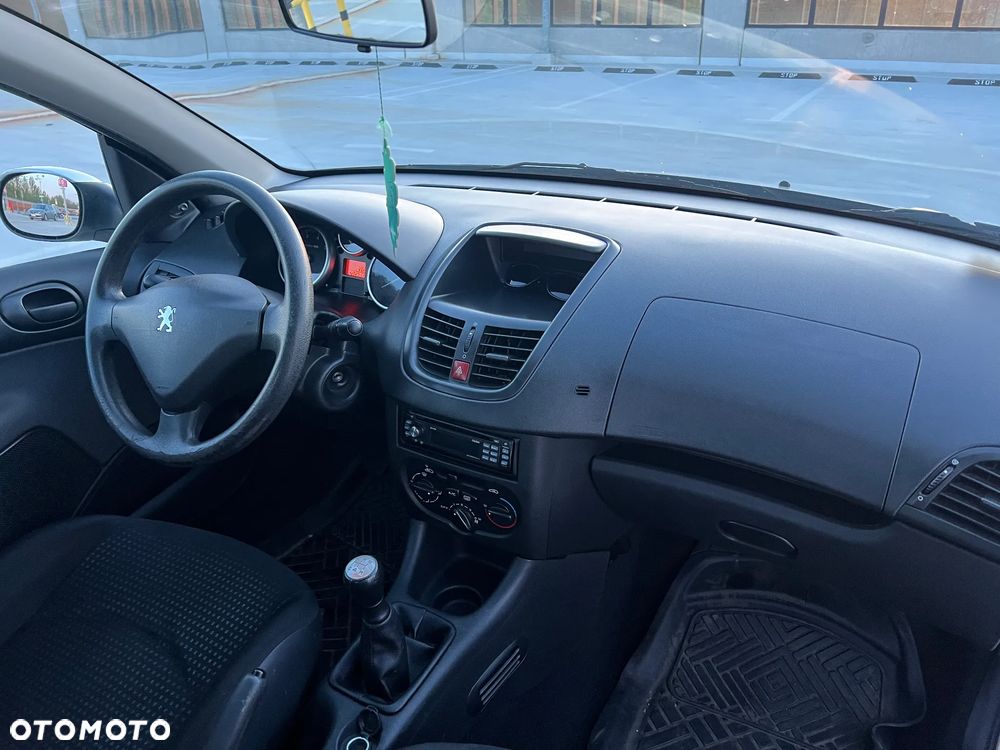 Peugeot 206 plus - 10