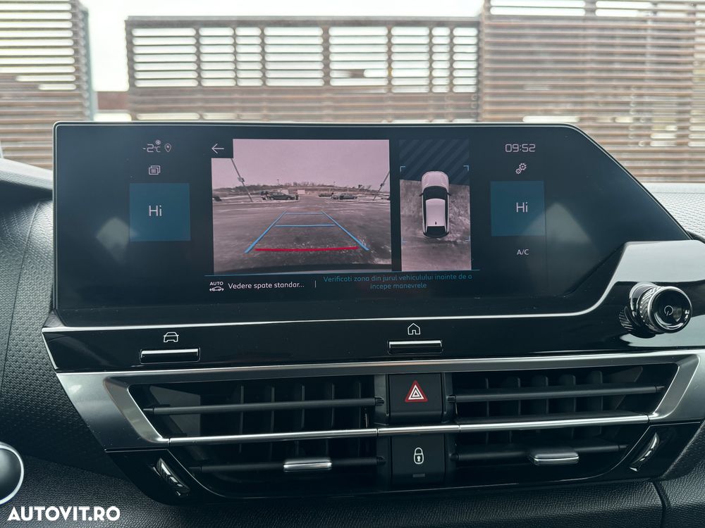 Citroën C4 PureTech 130 Stop&Start EAT8 SHINE - 24