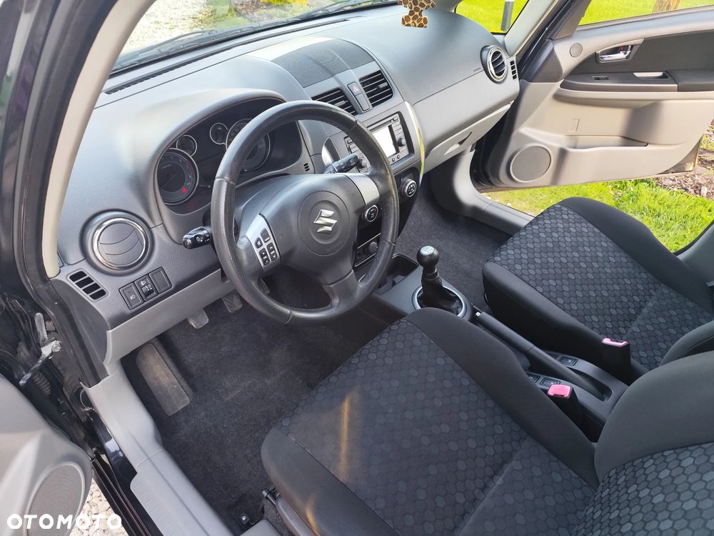 Suzuki SX4 1.6 VVT 4x2 Style - 12