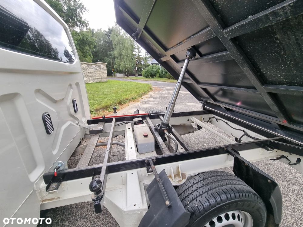 Volkswagen T5 - 28