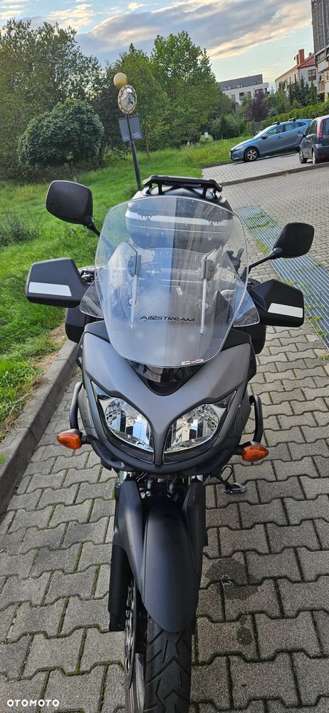 Suzuki V-STROM - 27