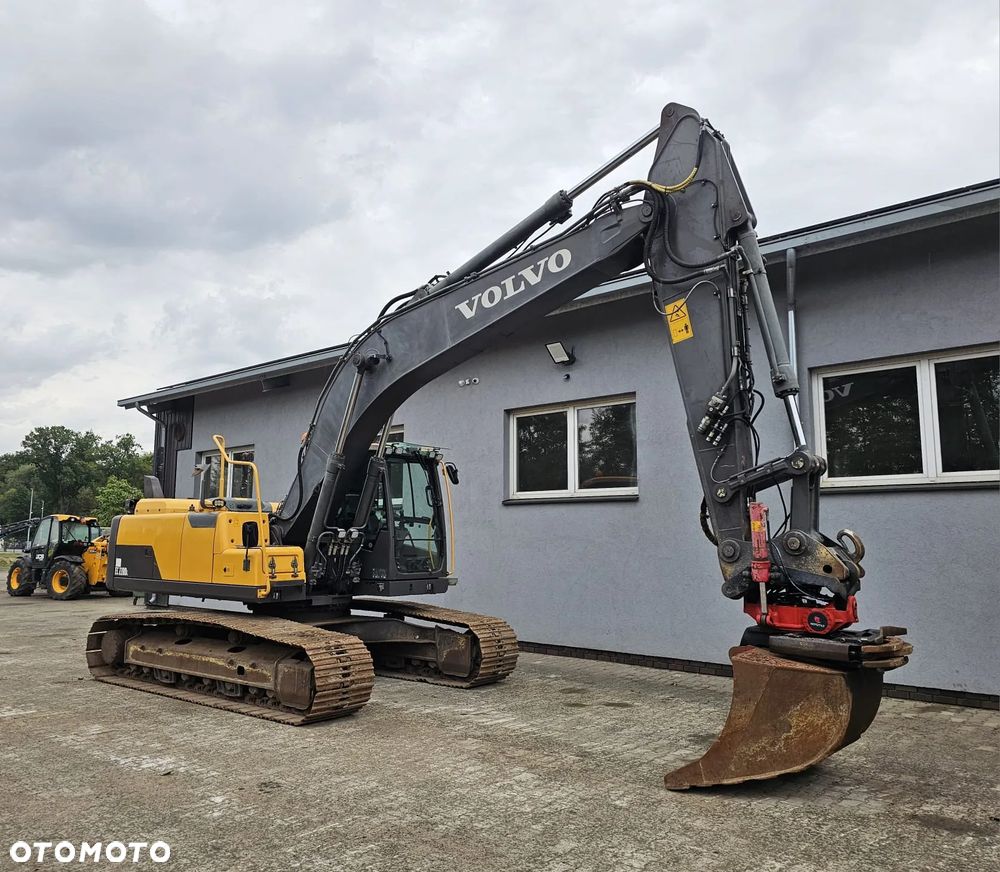 Volvo EC 220DL - 1