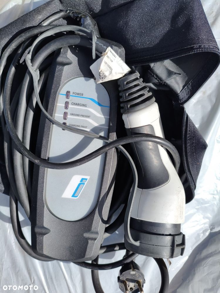 Mercedes-Benz Klasa C 250 9G-TRONIC Edition - 17