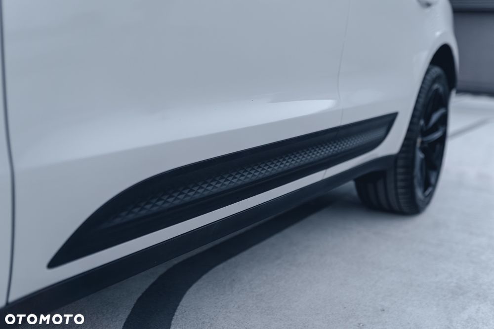 Porsche Macan Standard - 19