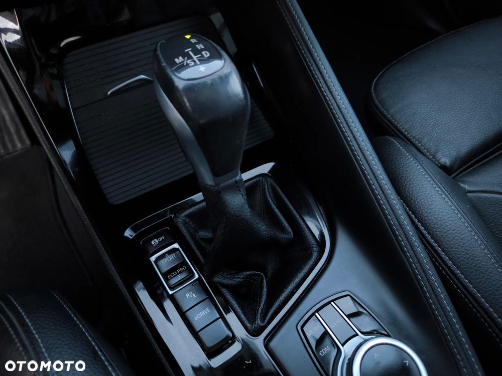 BMW X1 xDrive25e xLine - 10