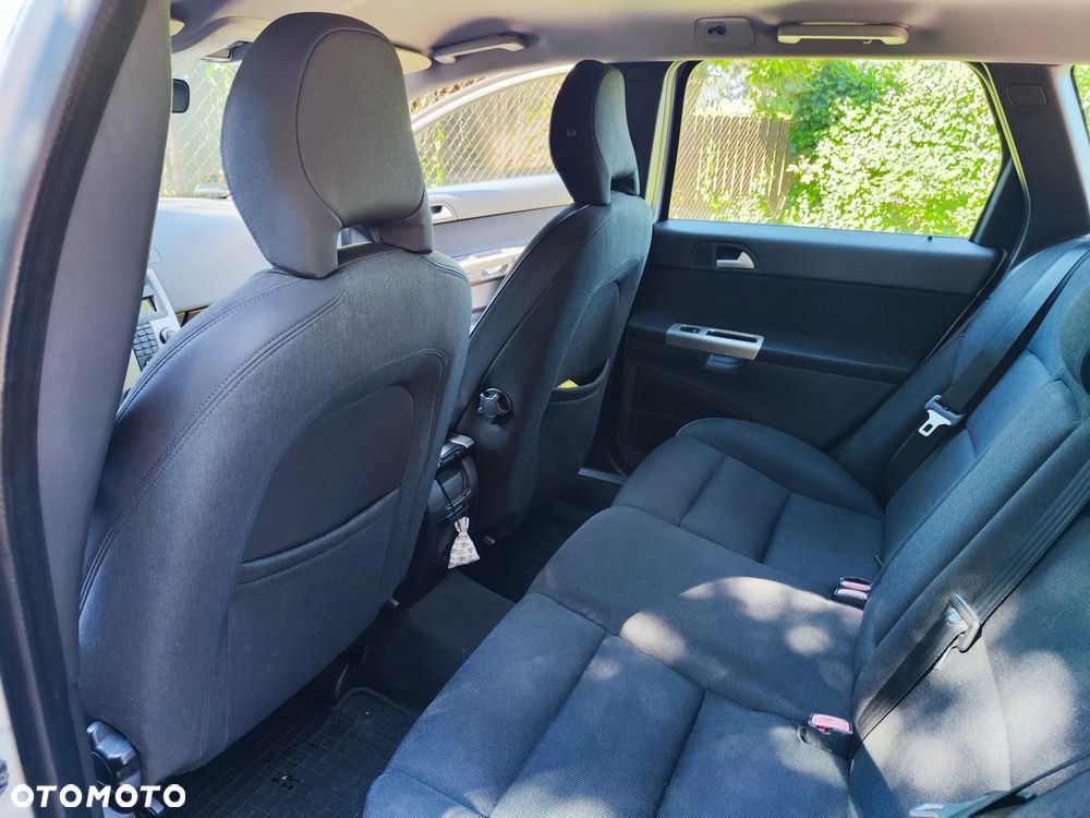 Volvo V50 1.6D - 14