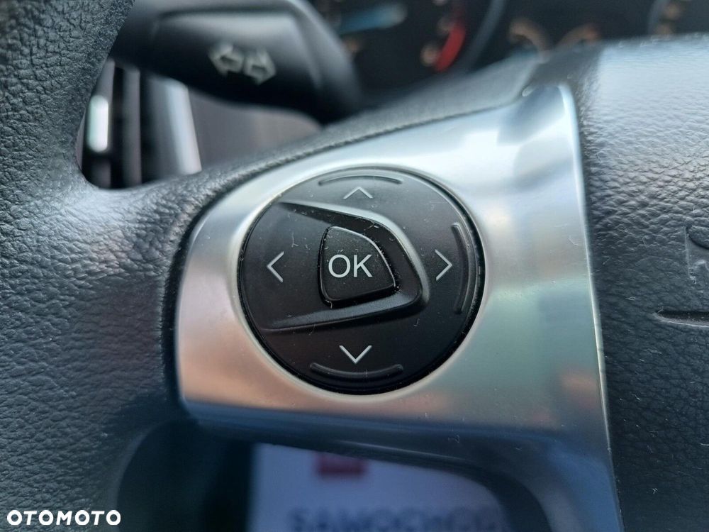 Ford Focus 1.6 Trend - 17