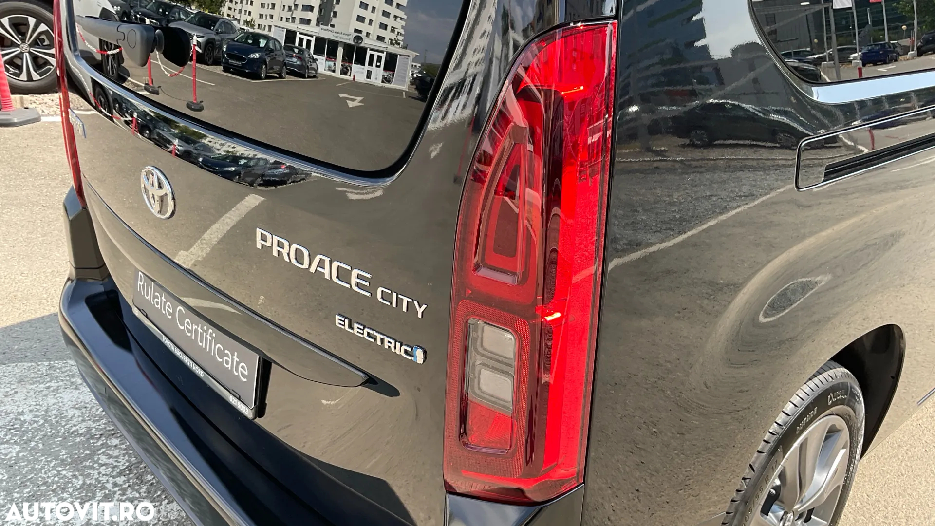 Toyota Proace City Verso 136 CP 50 kWh L2 6+1 Family - 29