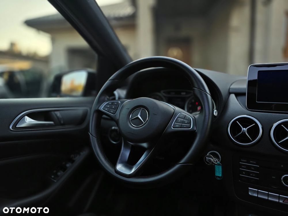 Mercedes-Benz Klasa B - 30