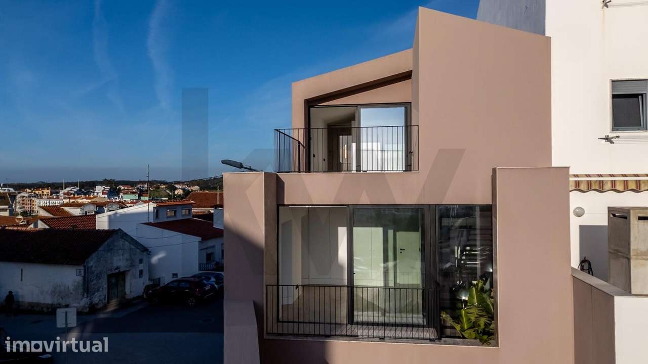 Moradia T3 Nova, Classe A · Arquitetura de Autor em Mafra - Grande imagem: 3/49