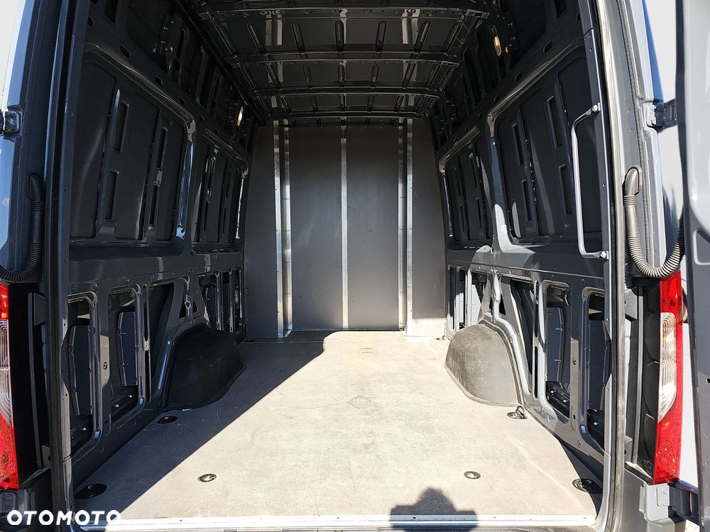 Mercedes-Benz sprinter - 26