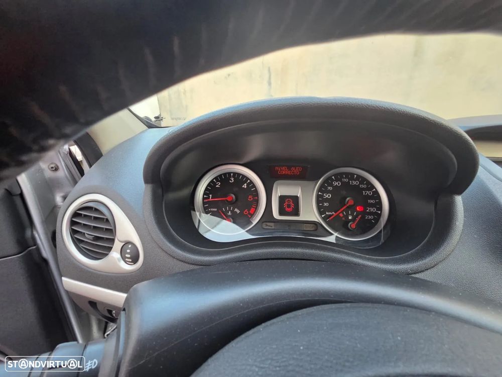Renault Clio 1.5 dCi Confort - 4