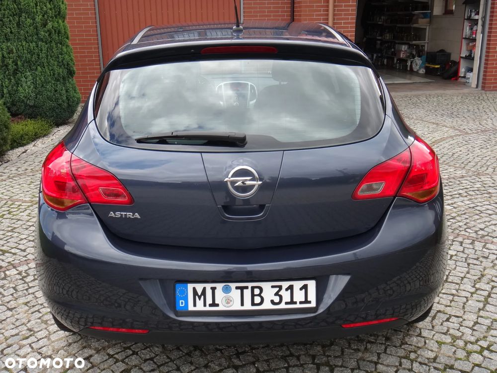 Opel Astra 1.6 Innovation - 7