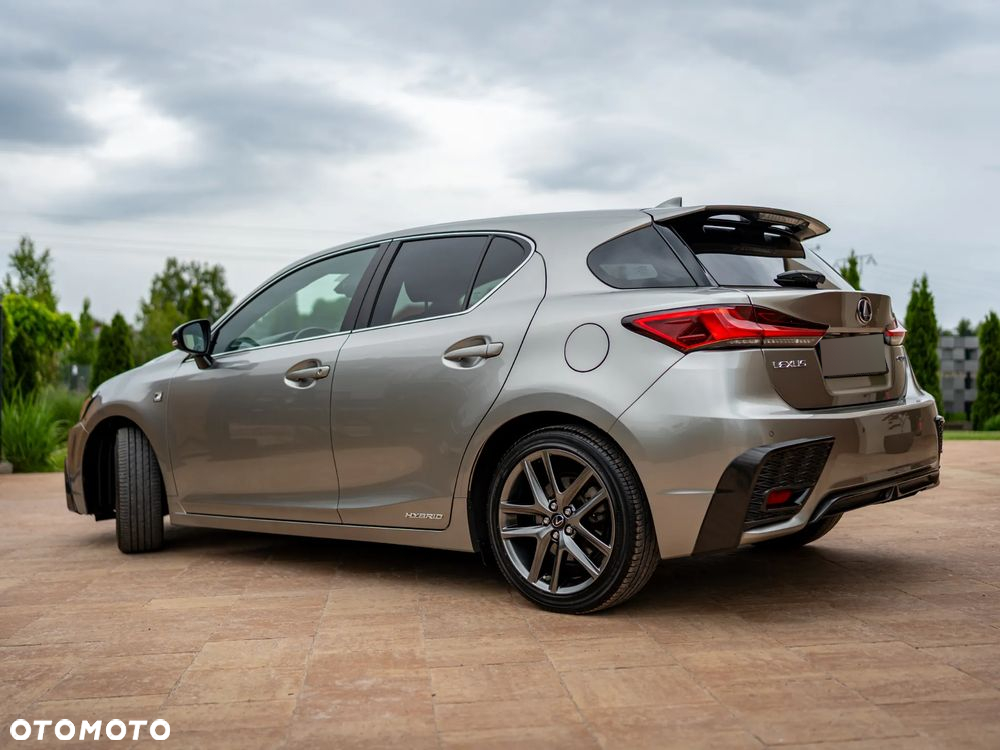 Lexus CT 200h F Sport Edition - 3