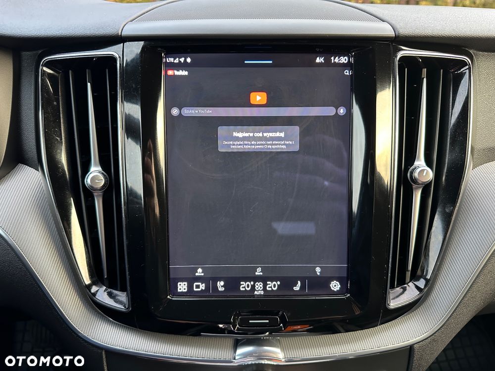 Volvo XC 60 B4 D Plus Dark - 18