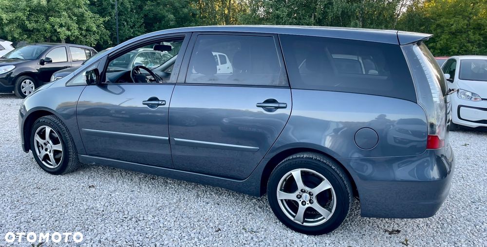 Mitsubishi Grandis 2.4 Inform - 14