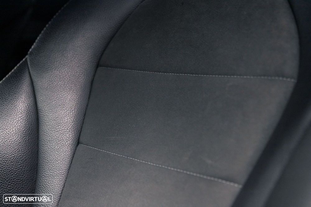 Mercedes-Benz GLC 220 d 4Matic 9G-TRONIC AMG Line - 20