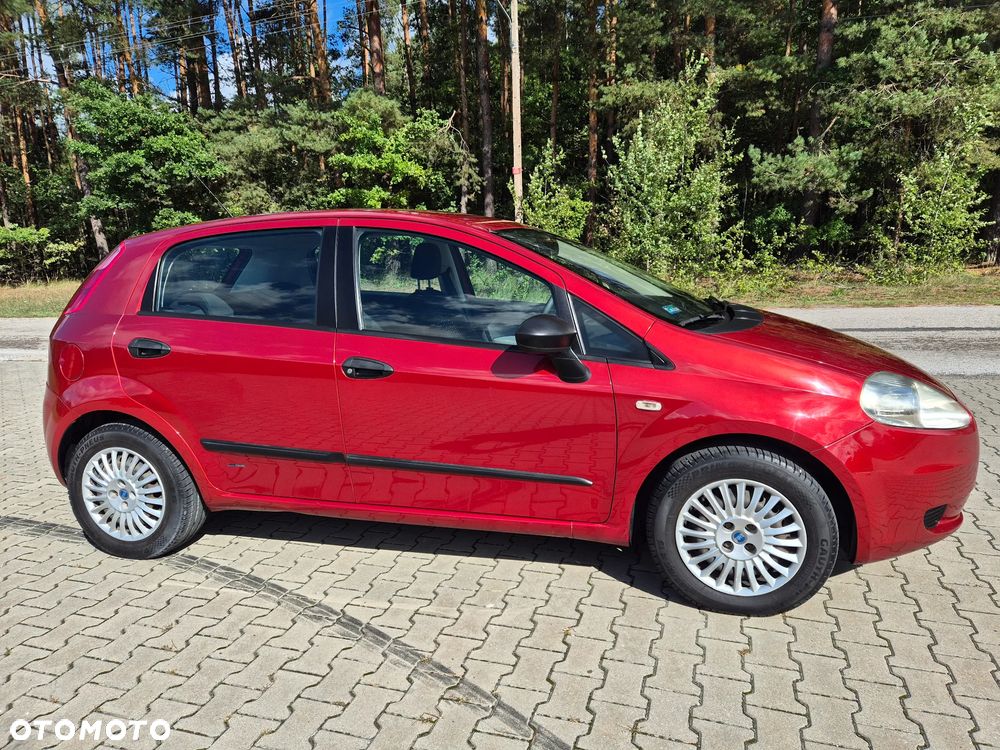 Fiat Grande Punto 1.4 8V Emotion - 4