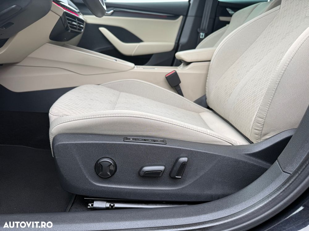 Skoda Octavia Combi 2.0 TDI DSG Premium Edition - 14