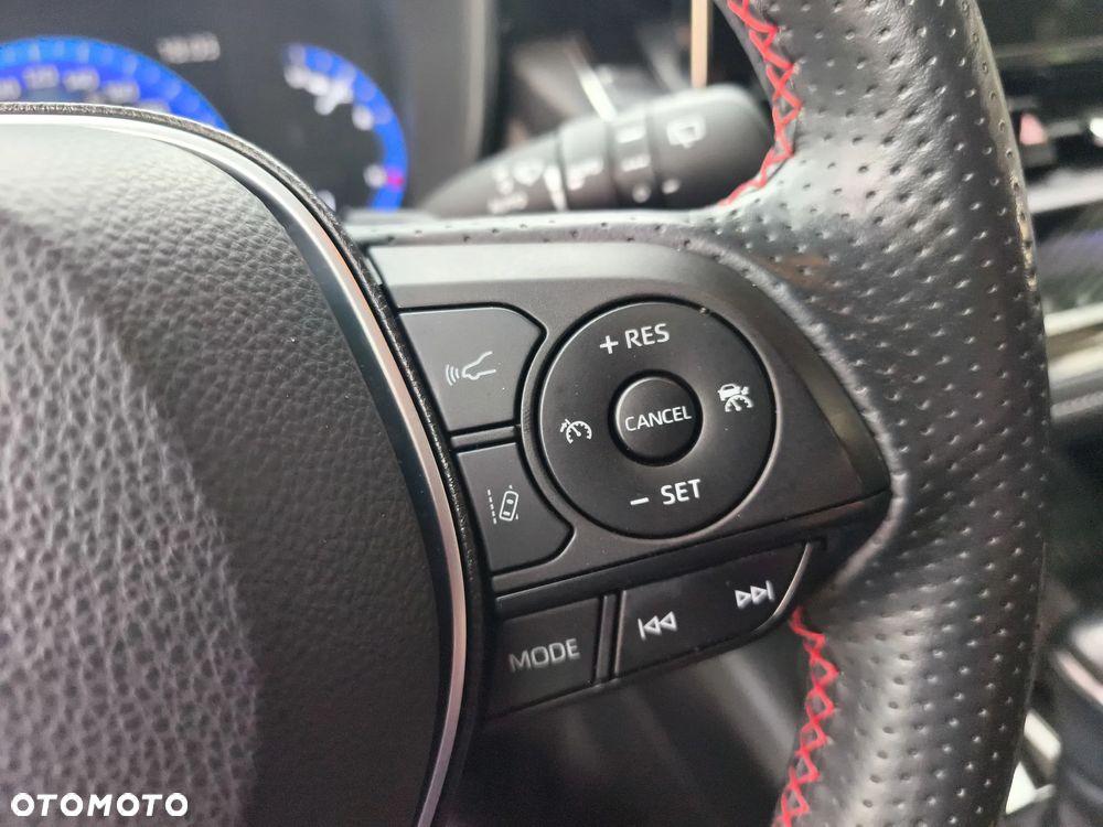 Toyota Corolla 2.0 Hybrid GR Sport - 25