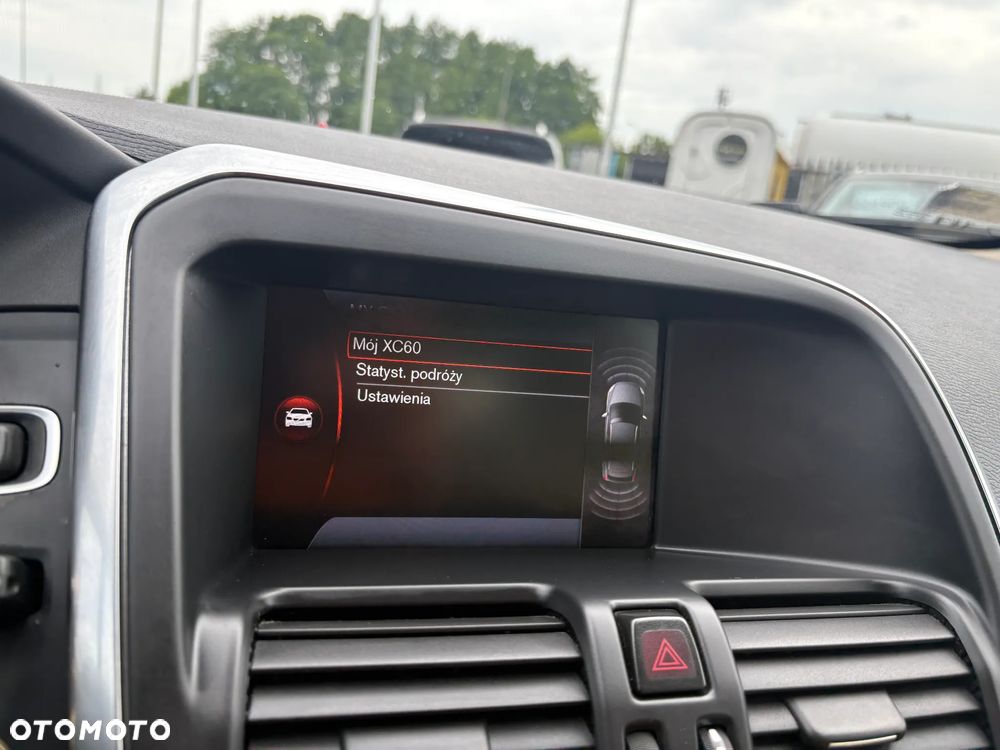 Volvo XC 60 2.4D AWD Summum - 19