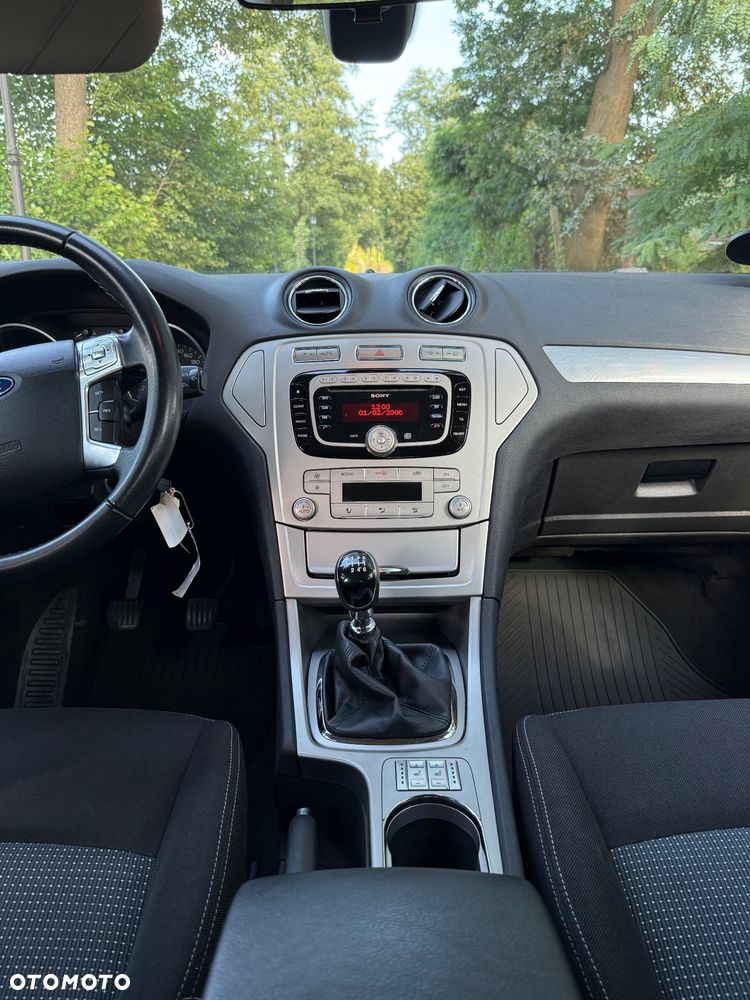 Ford Mondeo 2.0 TDCi Trend - 13