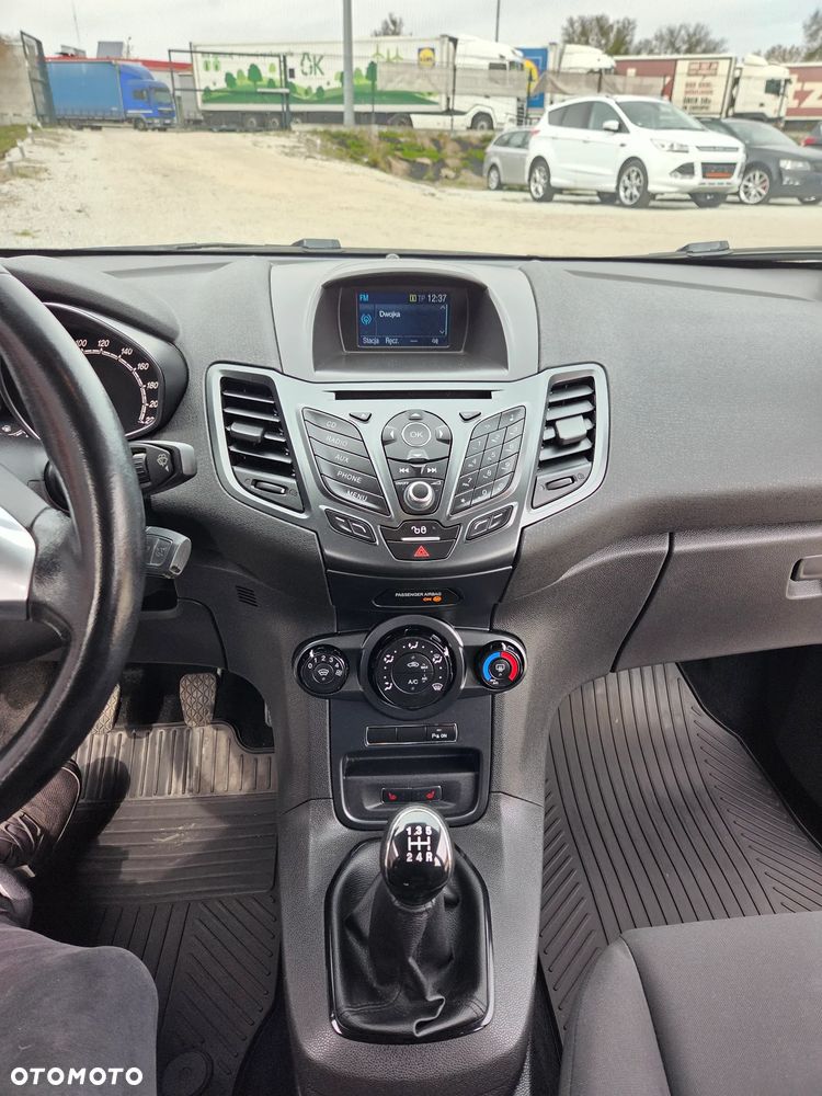 Ford Fiesta 1.5 TDCi ST&St Titanium - 17
