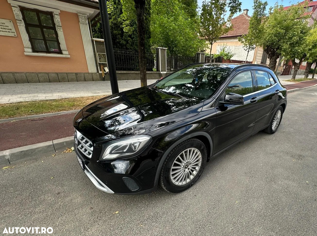 Mercedes-Benz GLA - 2