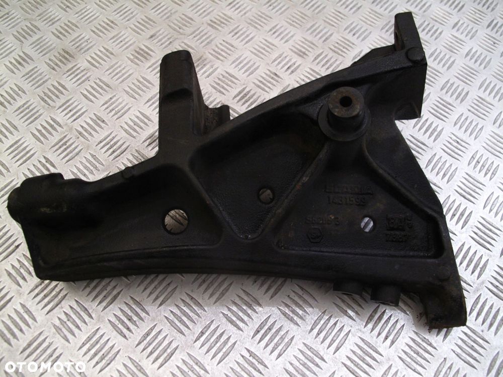 MOCOWANIE BELKI ZDERZAKA SCANIA R - 1