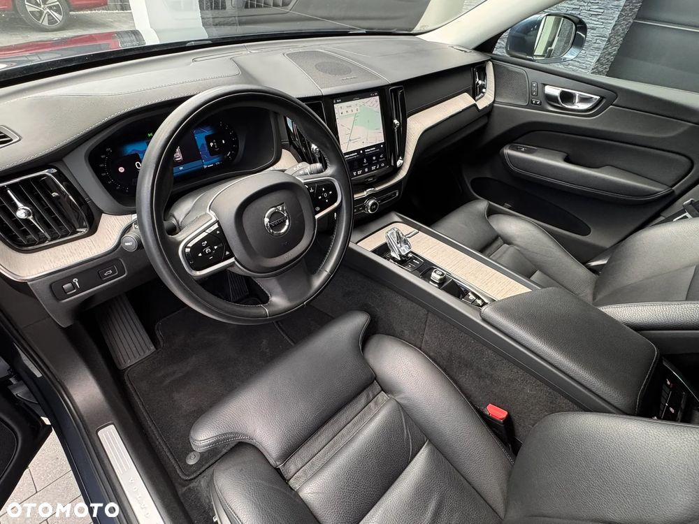 Volvo XC 60 B4 D AWD Inscription - 14