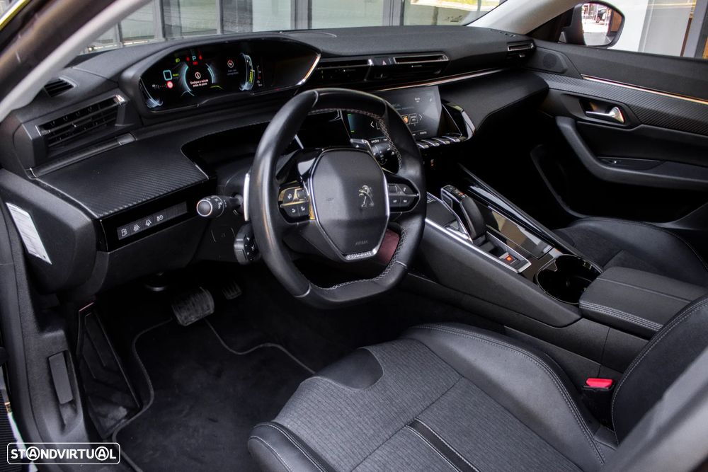 Peugeot 508 SW 1.6 Hybrid Allure e-EAT8 - 23