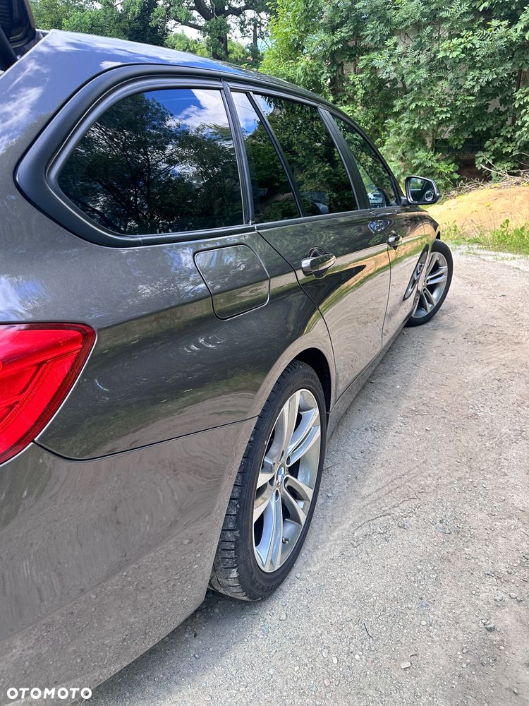 BMW Seria 3 320d - 5