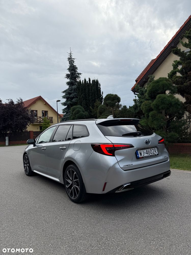 Toyota Corolla 1.8 Hybrid Comfort - 4