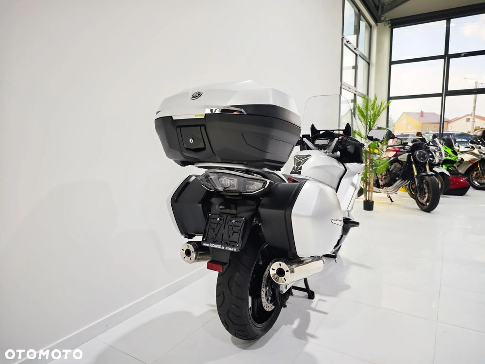 Yamaha FJR - 12