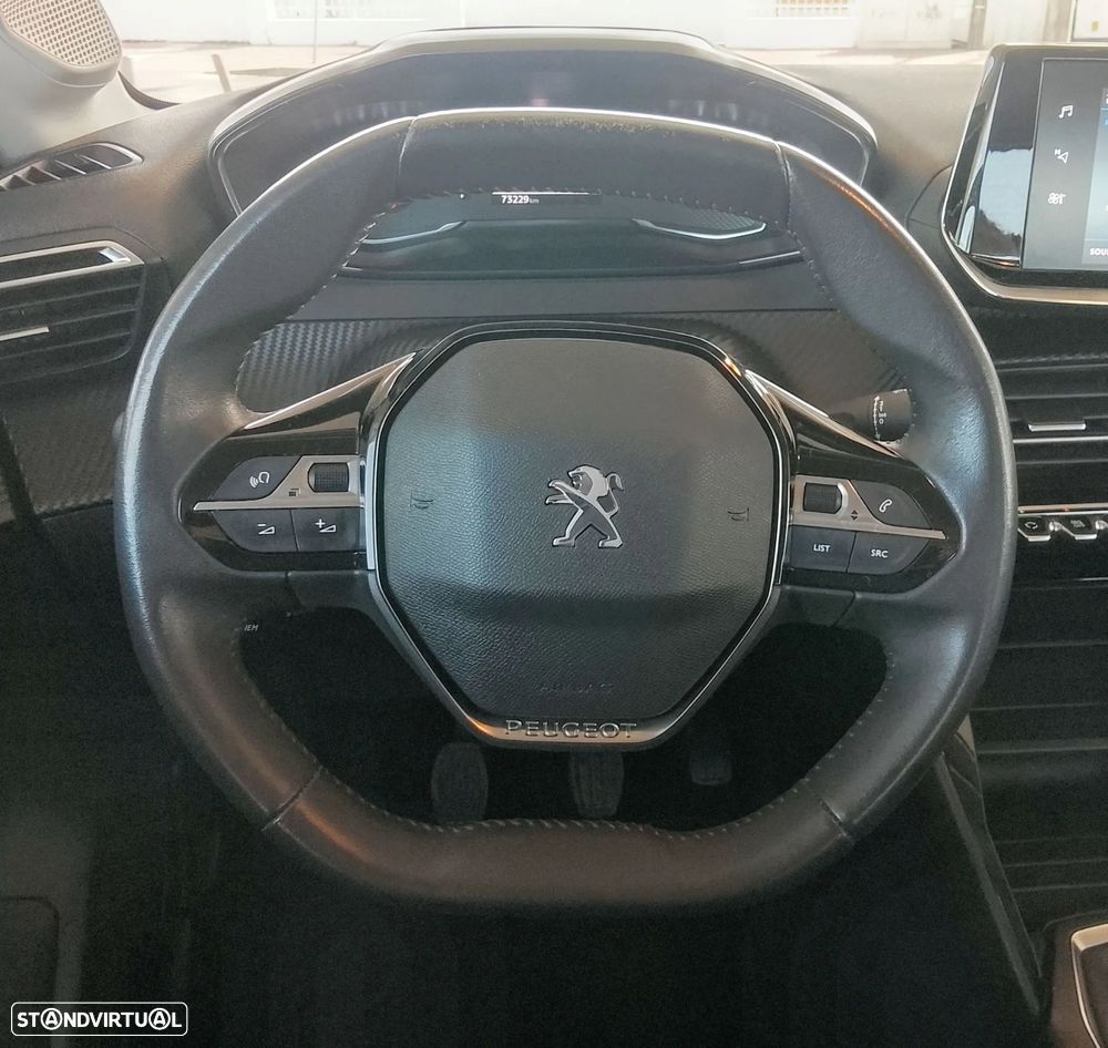Peugeot 208 1.2 PureTech Active - 5