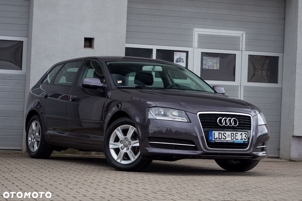 Audi A3 Sportback 1.6 Attraction - 2