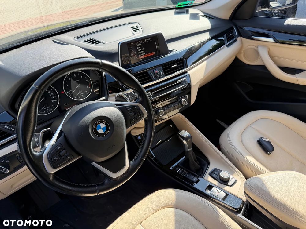 BMW X1 - 8